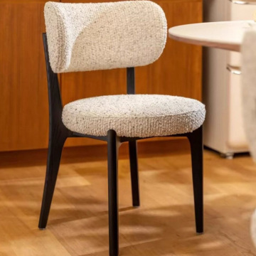 Nordic Modern Design Solid Wood Dining Chair