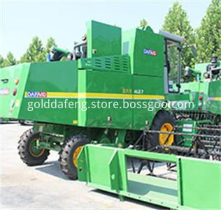 harvester high efficiency delivering the seeds