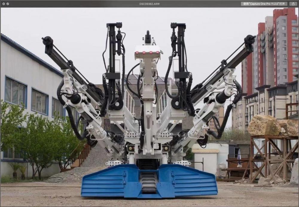 Crawler-type Anchor drilling machine