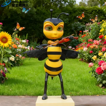 Bee Animatronic Play The Violin Performance
