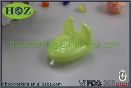 bathroom accessory InterDesign Plastic Suction Razor Holder