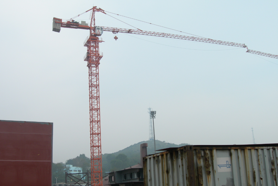 เครื่องจักรก่อสร้าง 10T Tower Crane เครื่องจักร