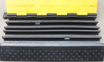 5 Channal Cable Protector Ramp (TF-Cramp5)