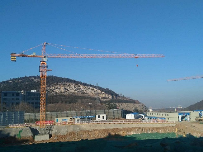 Лучшие продажи 6 тонн Hammer Head Tower Crane