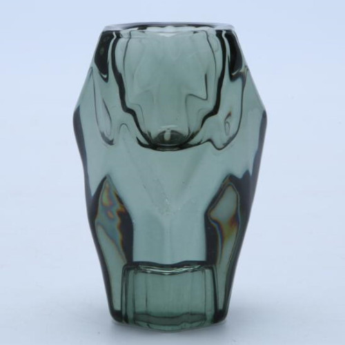 Candelero de cristal con forma de diamante
