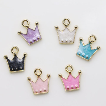 Manufacture 100pcs Cute Princess Crown Colorful Beautiful Pendant Beads Cheap for Girls Kids Earring Bracelet Accessories