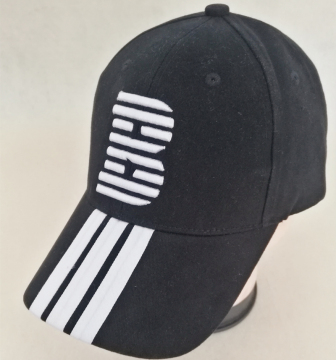 Metal buckle baseball cap