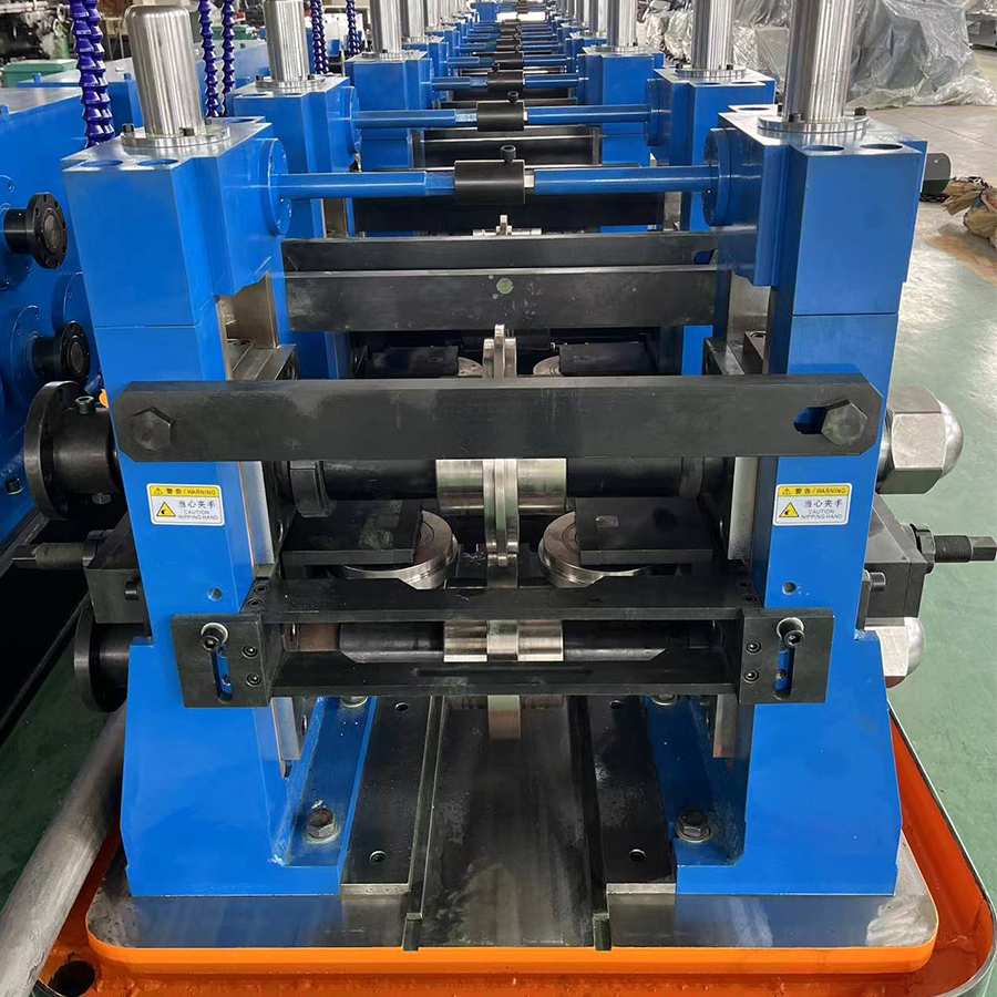 Roll Forming Machine