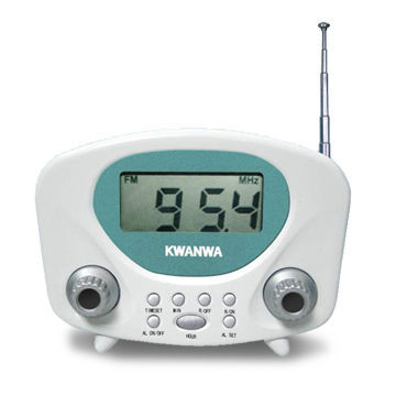 2014 table clock with FM radio frequency display, measures 99 x 24 x 70mm