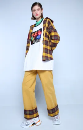 STRAIGHT LEG TROUSERS WITH TURN-UP HEMS