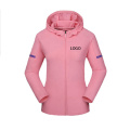 Personalizzazione dell'abbigliamento sportivo per outdoor a colore solido femminile