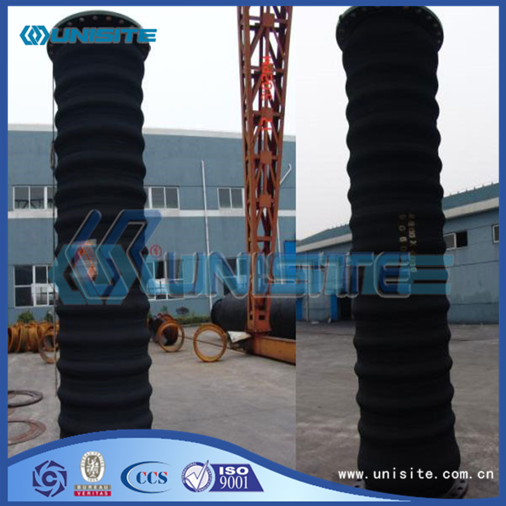 Flexible black rubber hose pipes