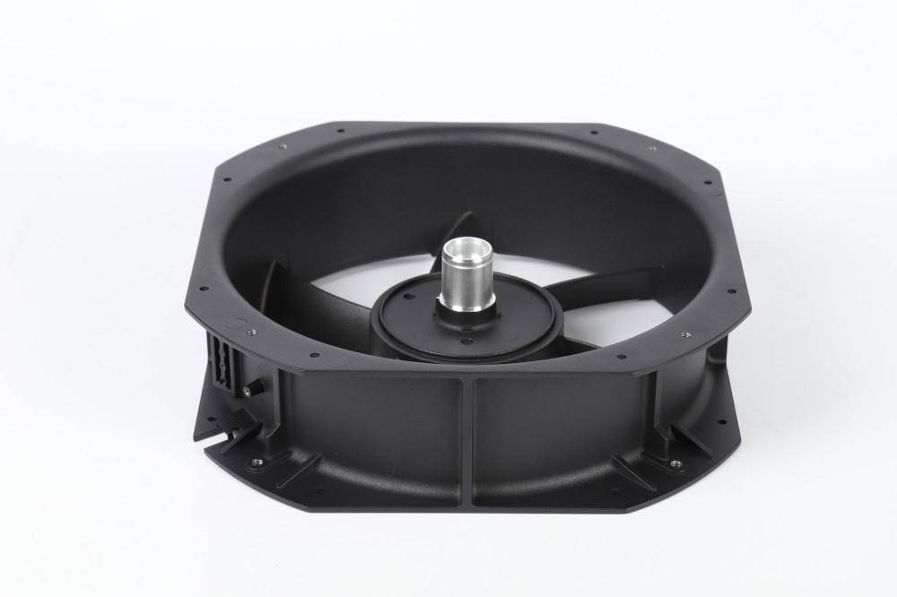 Axial flow fan