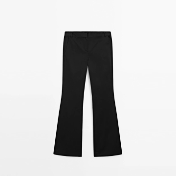 Versione della tromba femminile pantaloni satinici