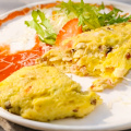 Omelete de ovo mexido macio (cogumelo e queijo)