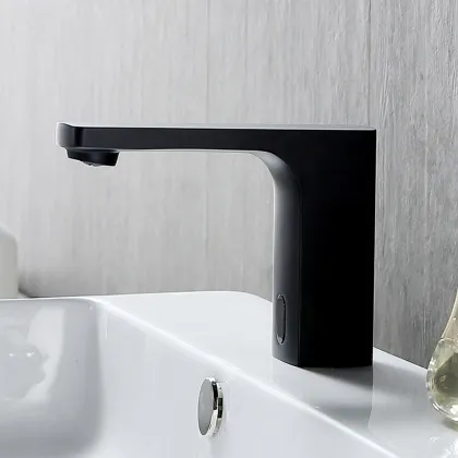 Induction type minimalist hot and cold basin faucet