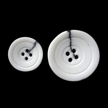 Button 031