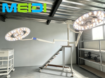 Multi-scene Straight Arm Operating Shadowless Lamp With Big Screen