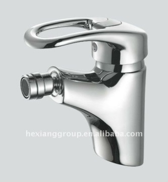 single level basin faucet