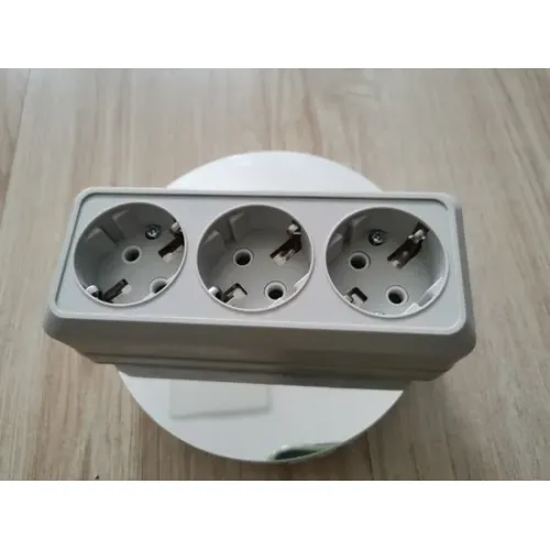 3-контактная розетка с заземлением для поверхностного монтажа (S1310)