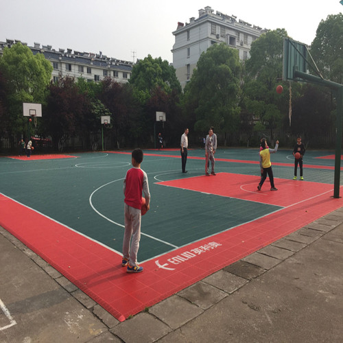 Outdoor Interlocking Modular Sports Court Tile