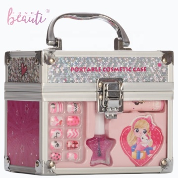 Wholesale Customized Kids Makeup Kit: Makeup Bag with Lip Balm and Nail Polish for Girls