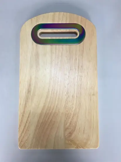 wood chopping board with centered handle