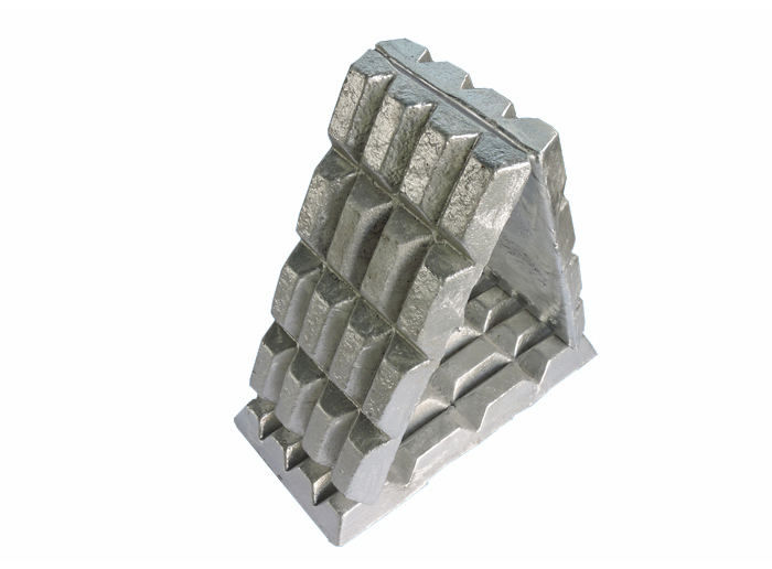 AlMn intermediate alloy