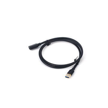 USB 3.0 -Kabelmännchen zu weiblichen Datenübertragung