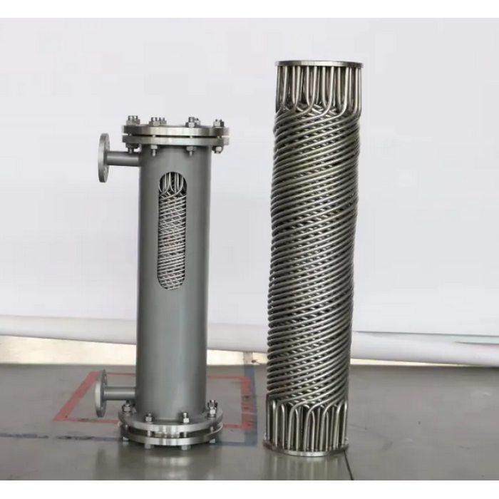 ကျစ်လစ်သိပ်သည်းလိမ်အပူလဲလှယ်