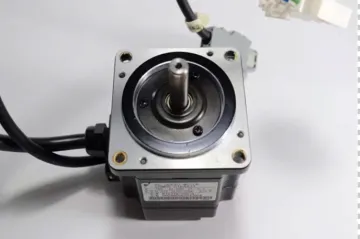 SGMPH-01BAA21 Yaskawa SGMPH Series 100w Servo Controller