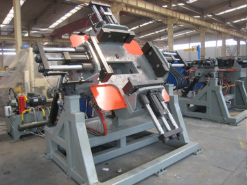 Une machine à couler par gravité automatique