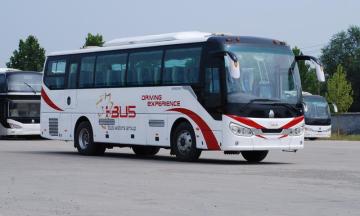 Low Price German Man Chassis Sinotruck Long Coach with 37-39 Seats