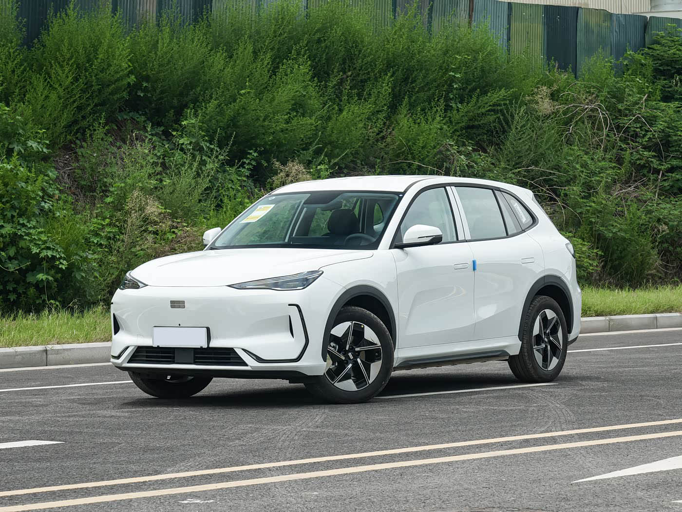 Geely Galaxy E5