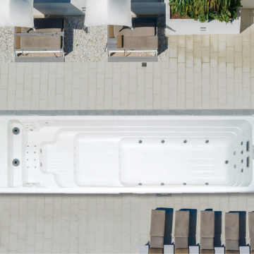 Large Outdoor Home Swimming Pools and Spas