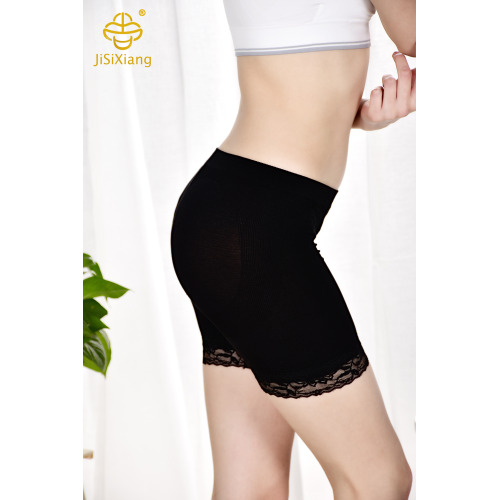 여성의 원활한 허리와 엉덩이 리프팅 속옷