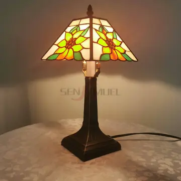 Decorative Tiffany Style Flower Square Stained Glass Table Lamp for Bedroom and Home Office