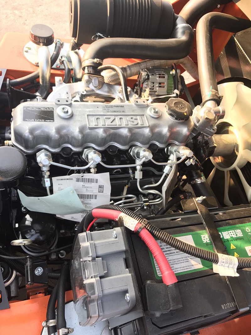 Forklift With Isuzu Engine