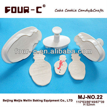 Christmas plastic snowman pastry plunger cutter