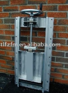 ANSI penstock