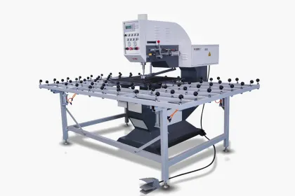 Horizontal direction glass drilling machine