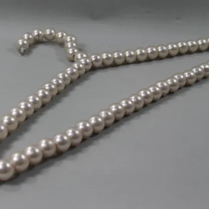 Pearl Bead Coat Hanger
