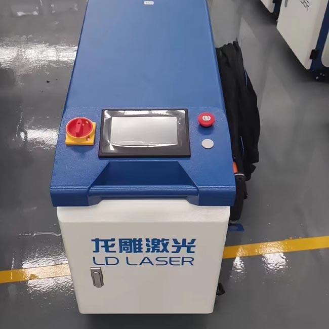 1KW 2KW 3KW Fiber Laser Cutting Cleaning Welding Machine