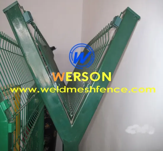 senke airport fence post with V post arm for barbed wire or V shape fence