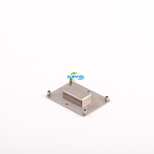 Cooling plates for distribution box