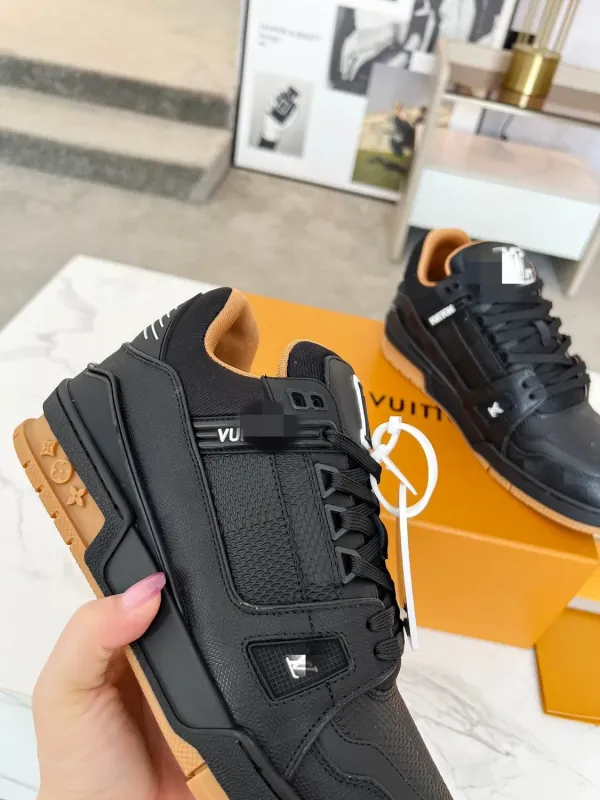 Luxury Designer Shoes Wholesale 2026