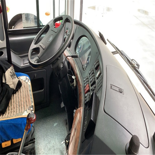 Autobús Yutong con aire acondicionado y TV