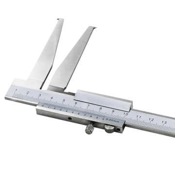 Presisi tinggi di dalam alur digital caliper vernier dengan tepi pisau dan titik datar: alat trammel kualitas premium