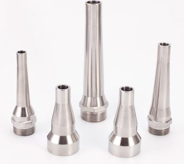 Pure jet fountain nozzle