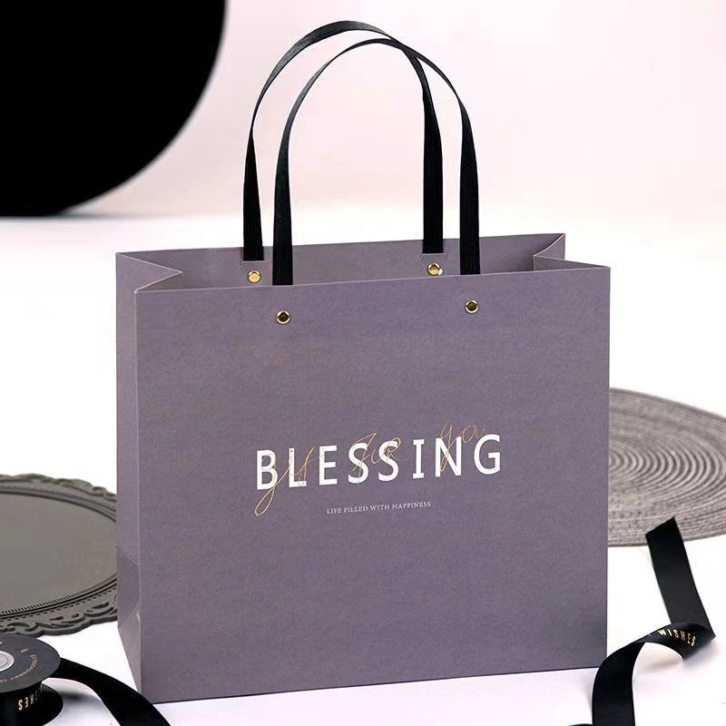 Custom Kraft Luxury Bag Branded Cardboard Shoes Clothing Gift Packaging Shopping Durable Gift Paper Bags Food Takeaway out Paper Bag with Handle